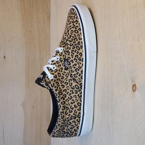 Vans Doheny Cheetah Shoe In A Leopard Print Canvas Material